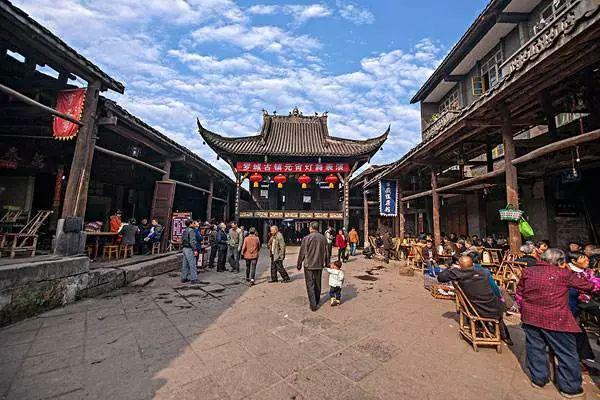 黄金AK闯迷宫